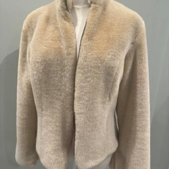 Short Faux Fur Jacket - Picture 1 of 3
